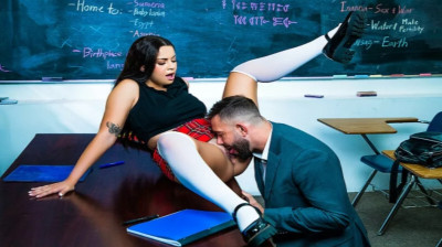 Bella Luna - Naughty Bookworms-(Busty School Girl Bella Luna Takes The D In Order To Get The A)