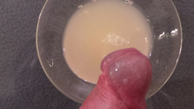 3 Orgasmen und über 30 Spermastrahlen