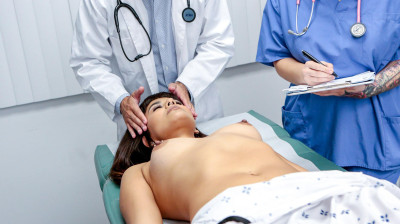 Doctor dives deep in Latina pussy during exam