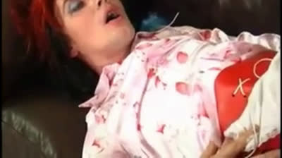 Dressing to pay the rent 03