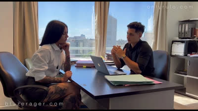 ONLYRULO SE COJE A SU SECRETARIA FT BLAZE RAGER