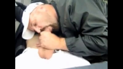 A Novara Graziano Fortina in auto spompina un 18enne