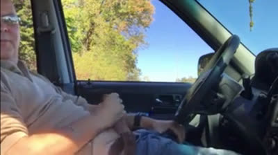 Daddy Plays and Cums in the Car