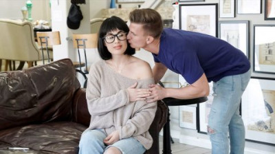 Olive Glass - Stepmom's Creampie Caper